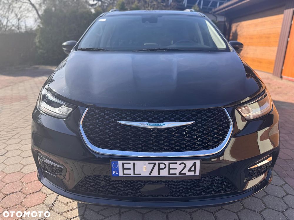 Chrysler Pacifica - 15