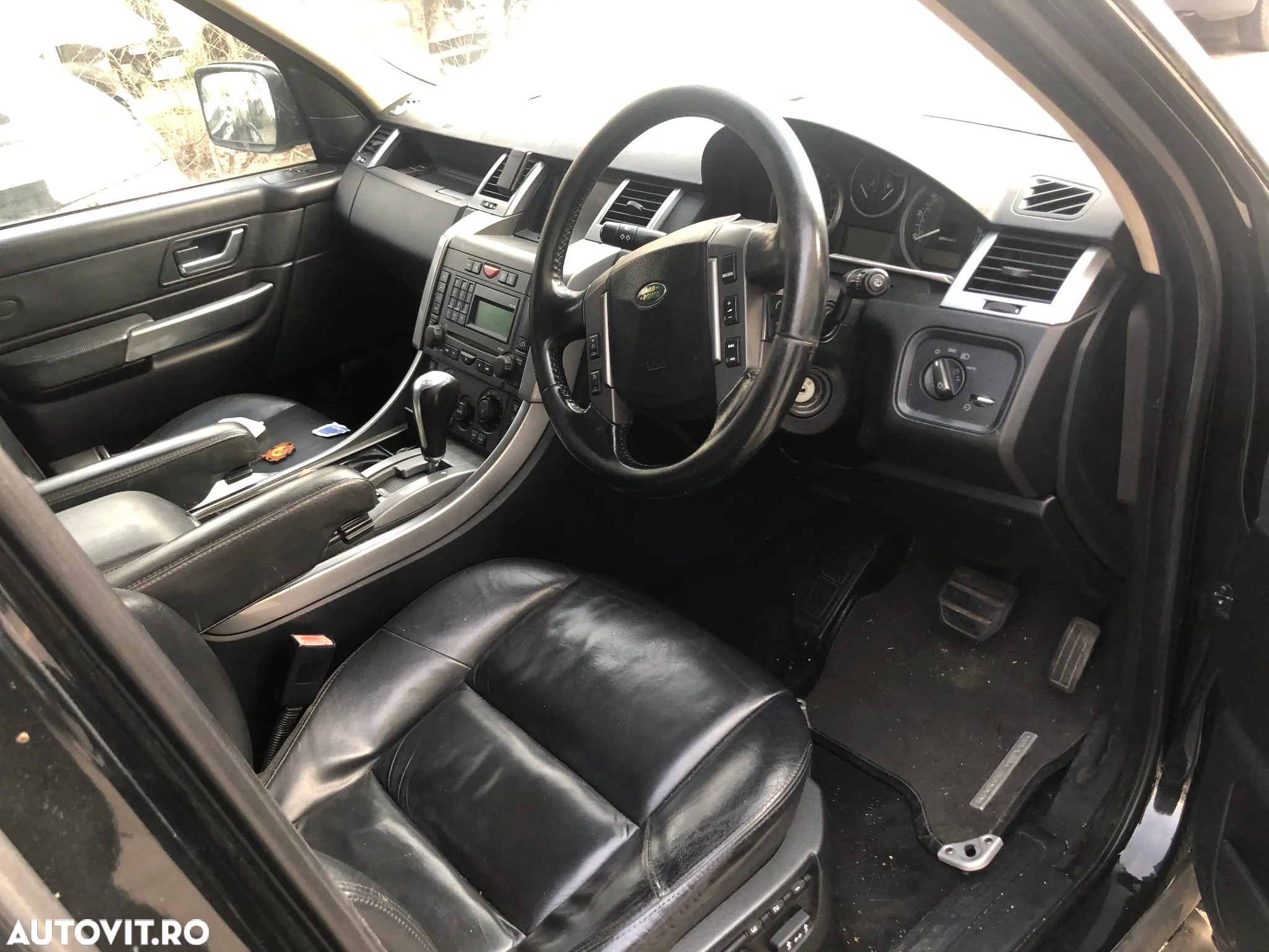 Dezmembrez Range Rover Sport 2.7 Diesel negru 2008 - 4