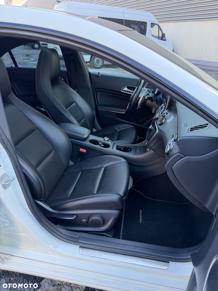 Mercedes-Benz CLA 250 4-Matic - 7