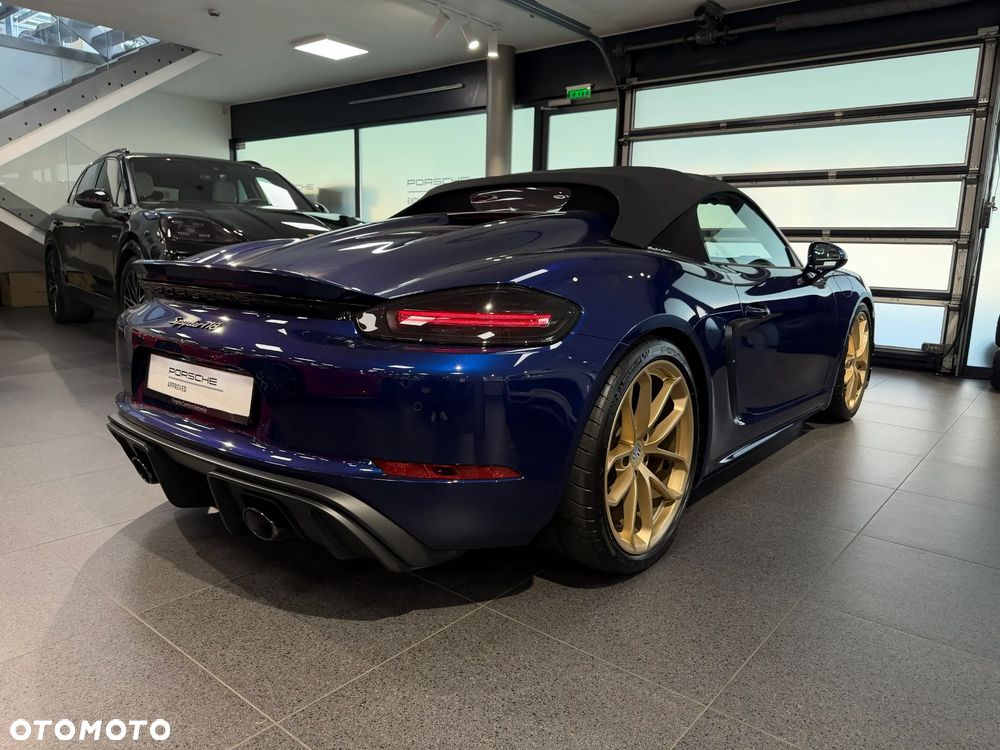 Porsche 718 Spyder - 5