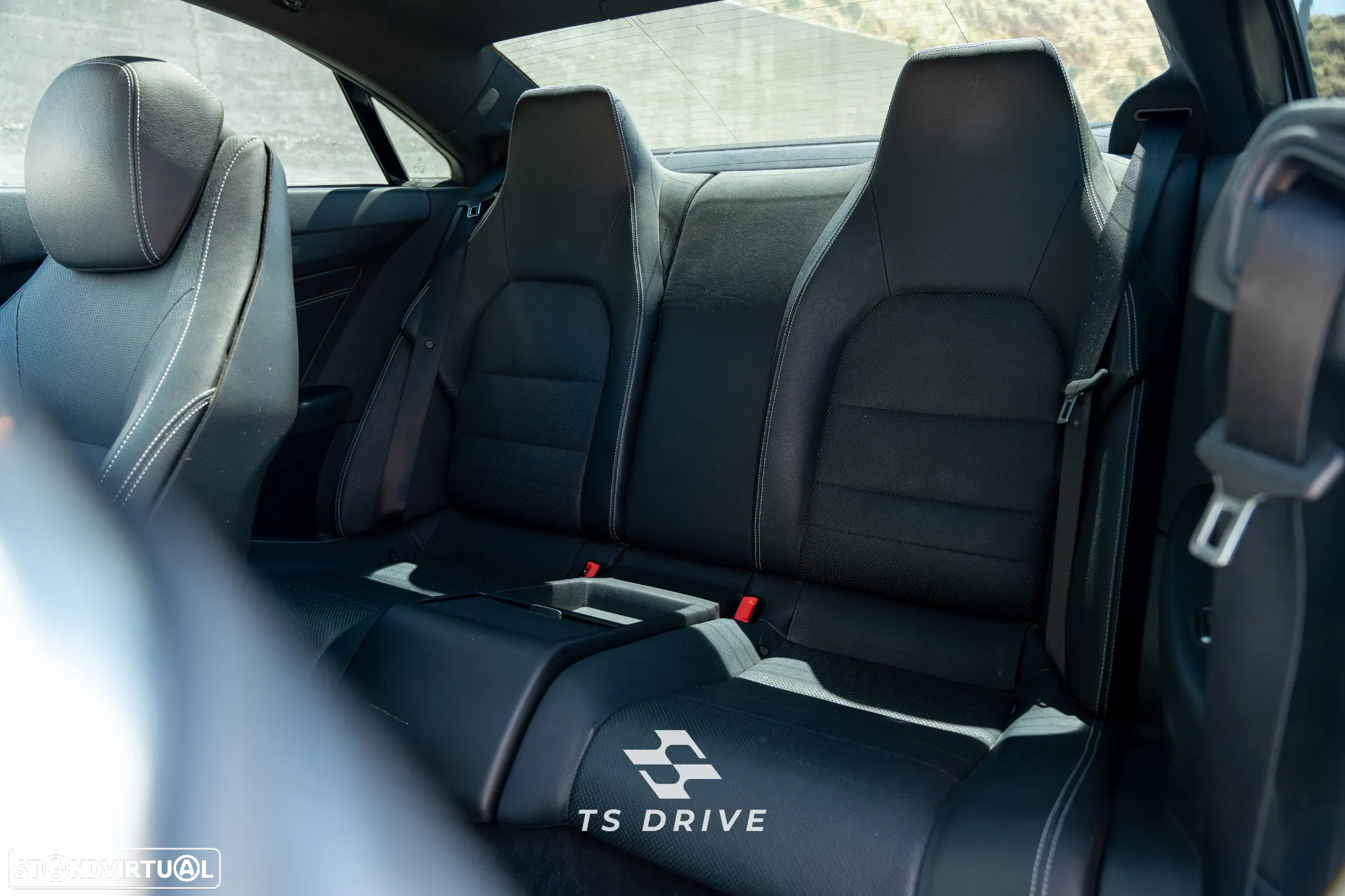 Mercedes-Benz E 220 (BlueTEC) d Coupe 9G-TRONIC - 18