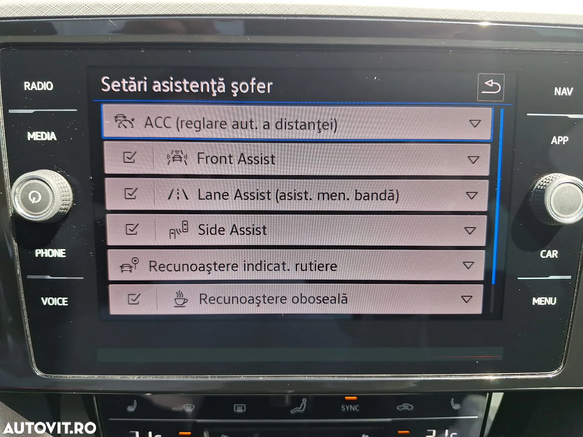 Volkswagen Passat - 9
