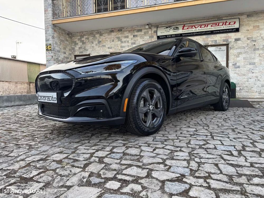 Ford Mustang Mach-E 75.7 kWh Premium AWD - 23
