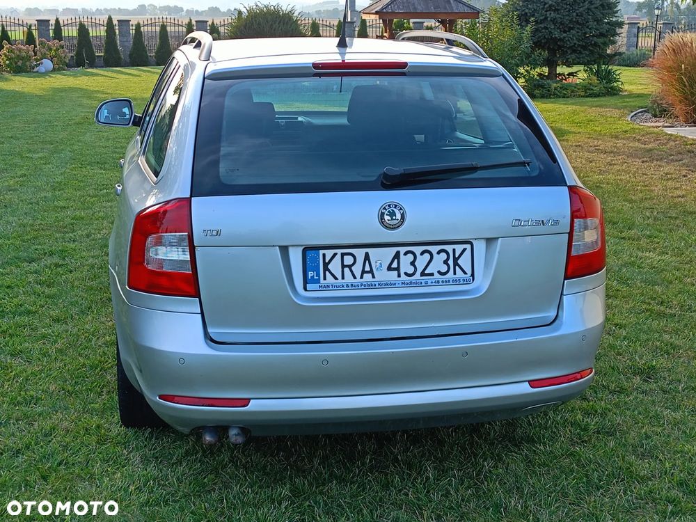 Skoda Octavia 2009 photo 5
