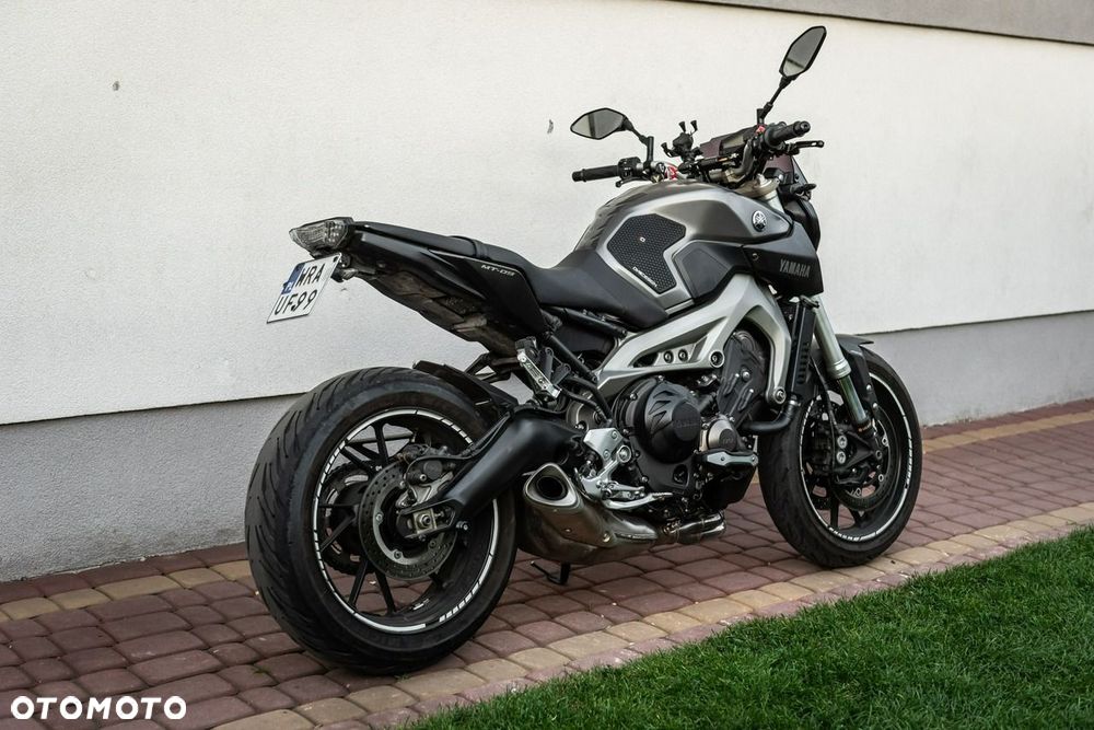 Yamaha MT - 3