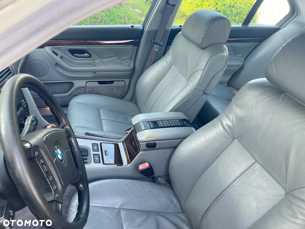 BMW Seria 7 ver-730i-v8 - 8