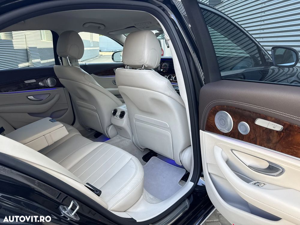 Mercedes-Benz E 200 4MATIC 9G-TRONIC Exclusive - 26