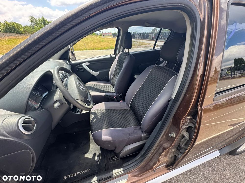 Dacia Sandero 1.6 MPI Stepway - 3