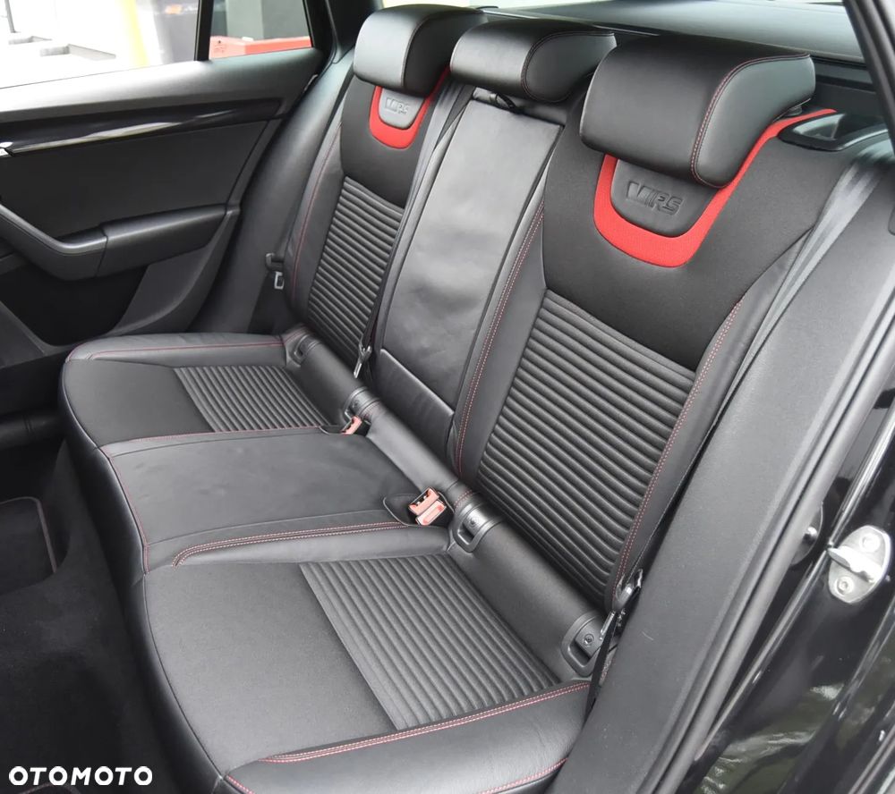 Skoda Octavia 2.0 TDI 4x4 DSG RS - 20