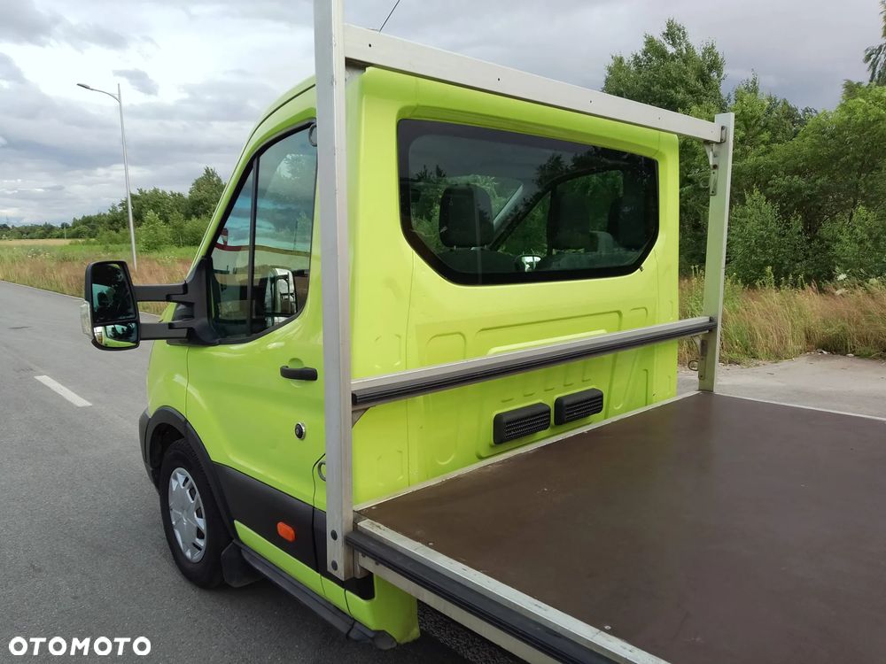 Ford Transit - 12