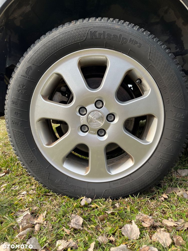 Toyota Urban Cruiser 1.4 D-4D 4x4 - 10