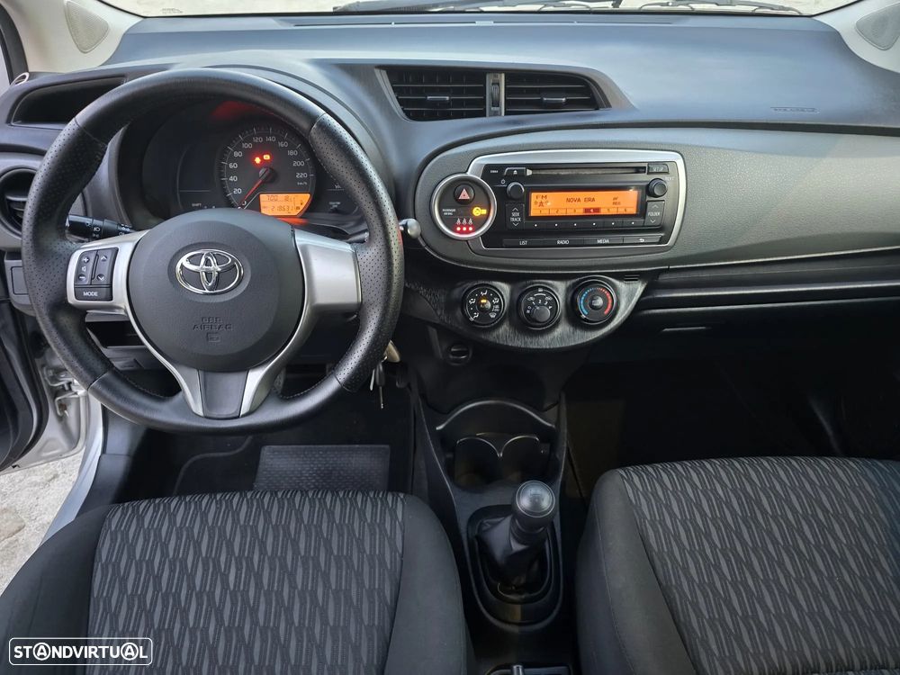 Toyota Yaris 1.0 VVT-i Comfort+P.Style - 25