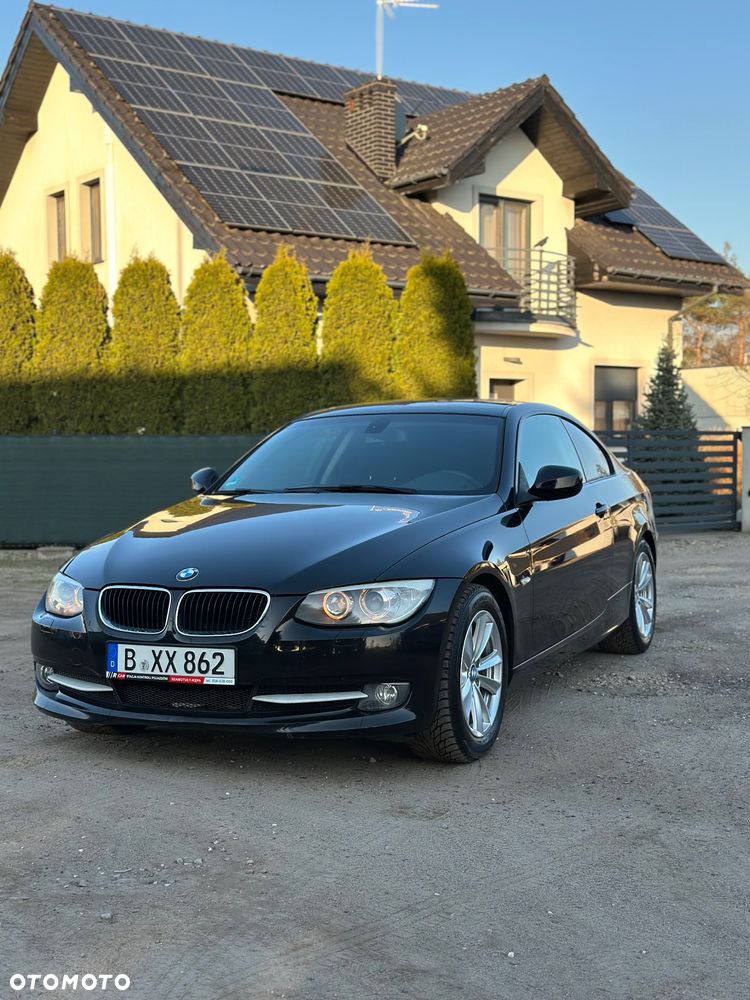 BMW Seria 3 320i - 4