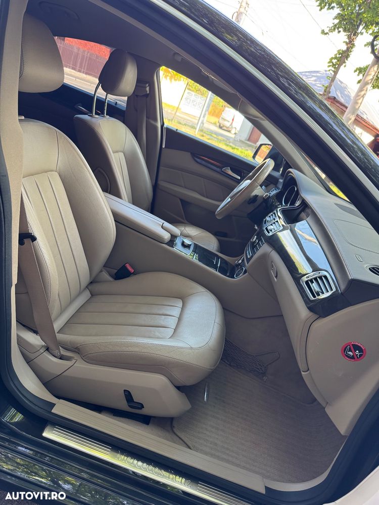 Mercedes-Benz CLS 250 CDI DPF BlueEFFICIENCY 7G-TRONIC - 32