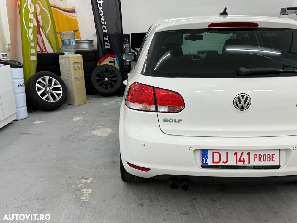 Volkswagen Golf 2.0 TDI DPF DSG Style - 14