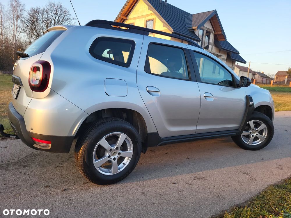 Dacia Duster 1.6 SCe Essential - 12