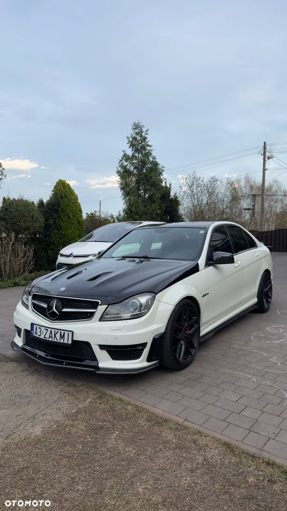 Mercedes-Benz Klasa C 63 AMG - 2