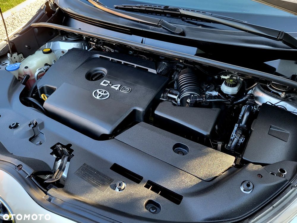 Toyota Verso 2.0 D-4D Sol plus - 9