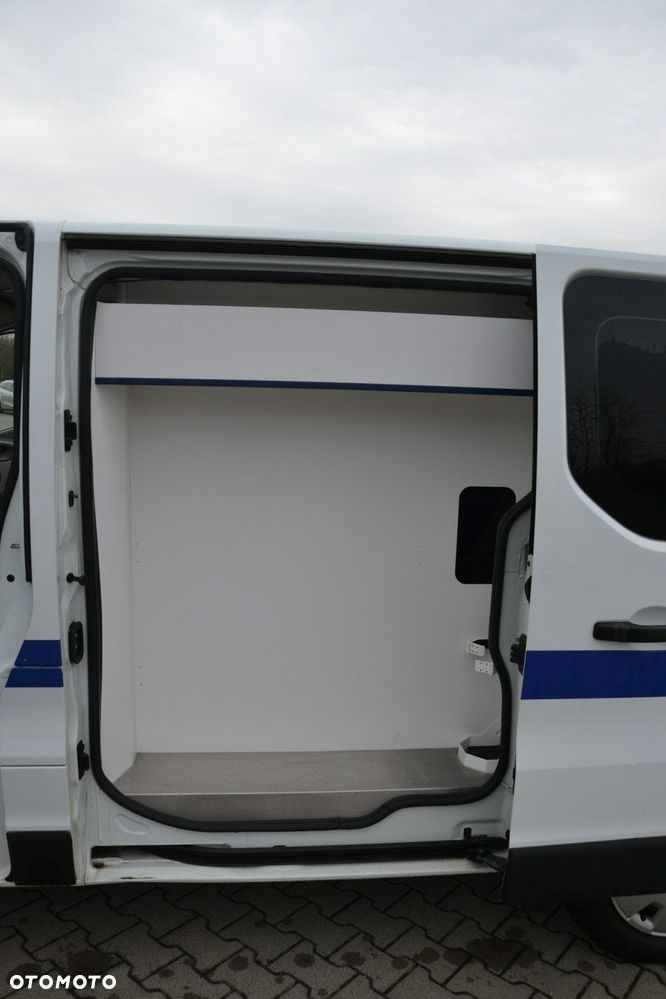 Renault Trafic - 18