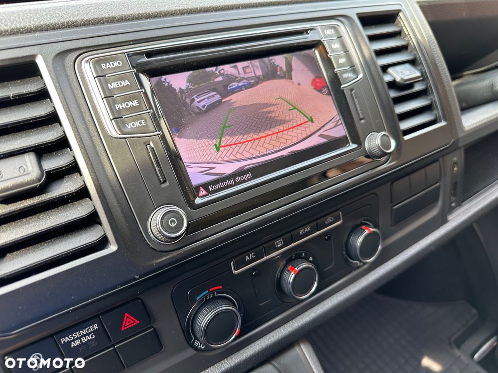 Volkswagen Caravelle 2.0 TDI L1 Comfortline - 22