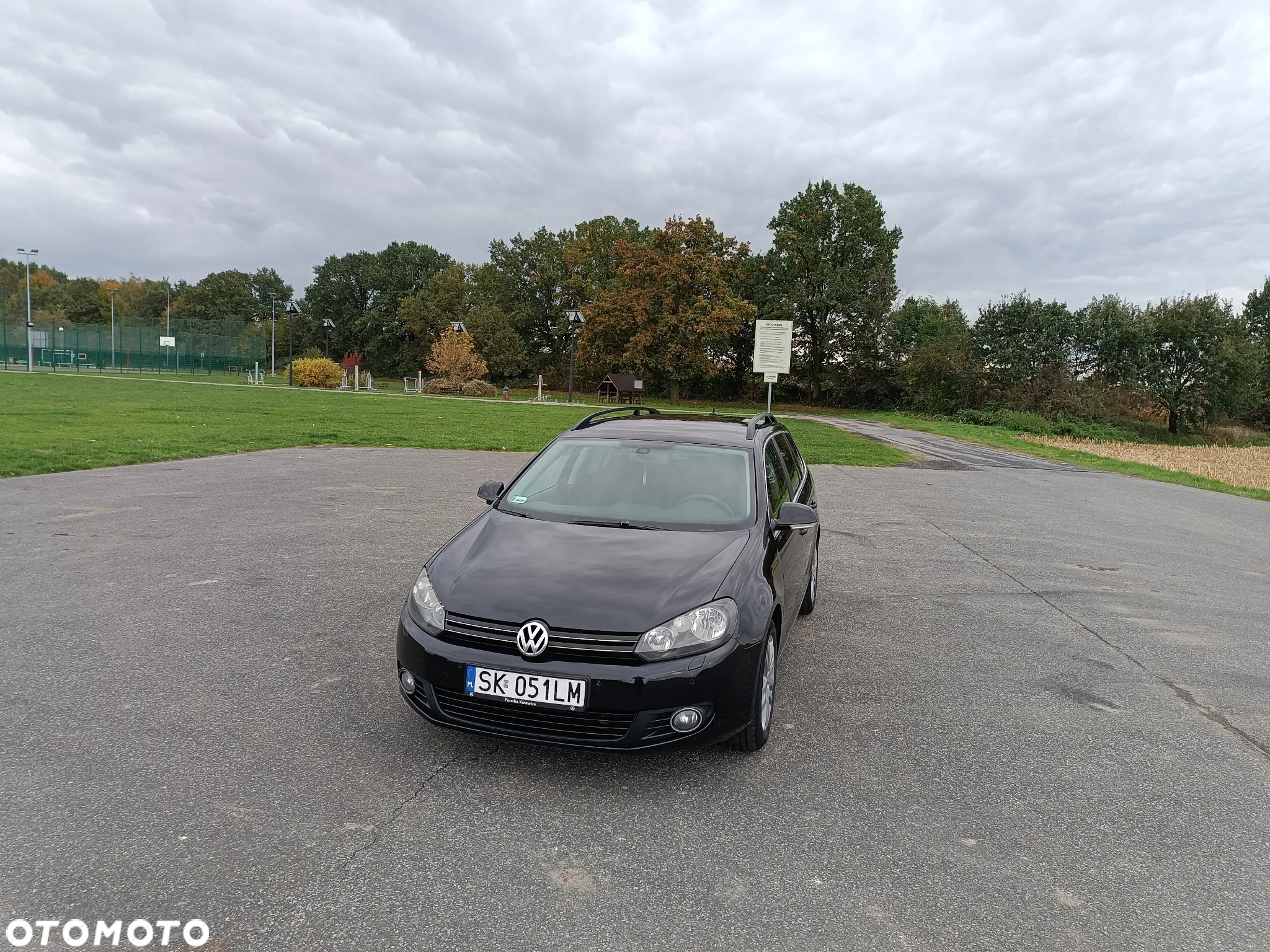 Volkswagen Golf VI 1.6 TDI Highline - 2