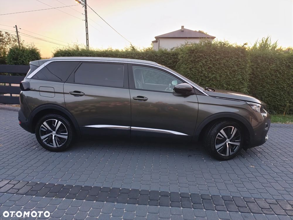 Peugeot 5008 1.6 PureTech Allure S&S EAT8 - 22