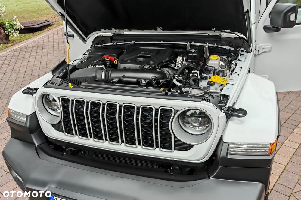 Jeep Wrangler Unlimited GME 2.0 Turbo Sahara - 37