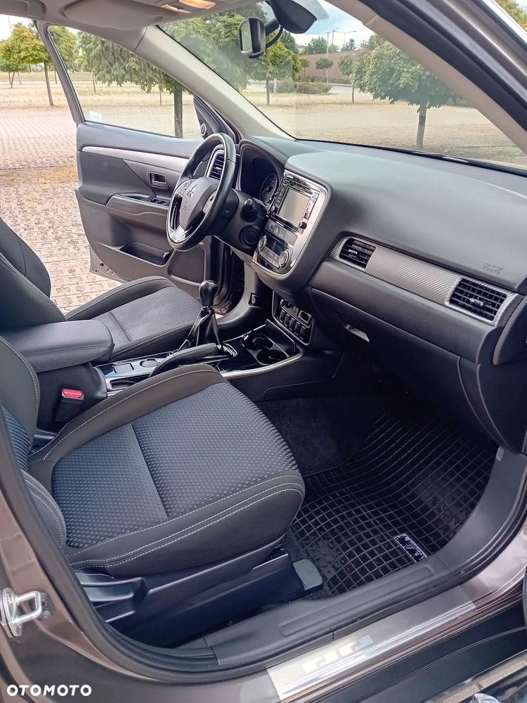 Mitsubishi Outlander 2.0 City Style 2WD - 15