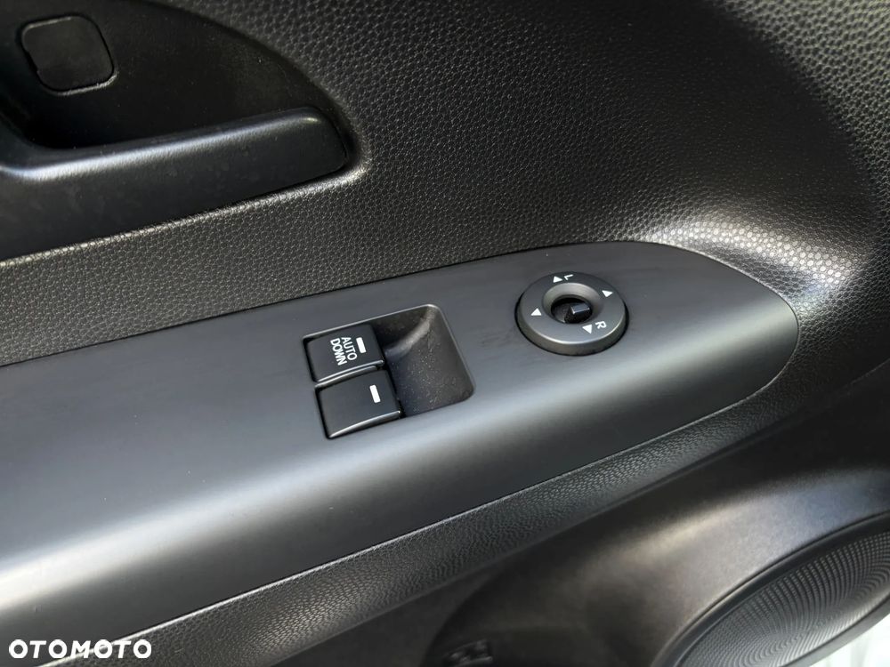 Kia Venga 1.4 CVVT ISG Vision - 30