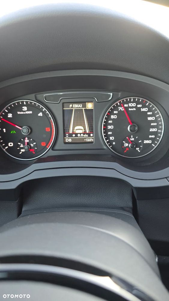 Audi Q3 2.0 TDI quattro S tronic sport - 25