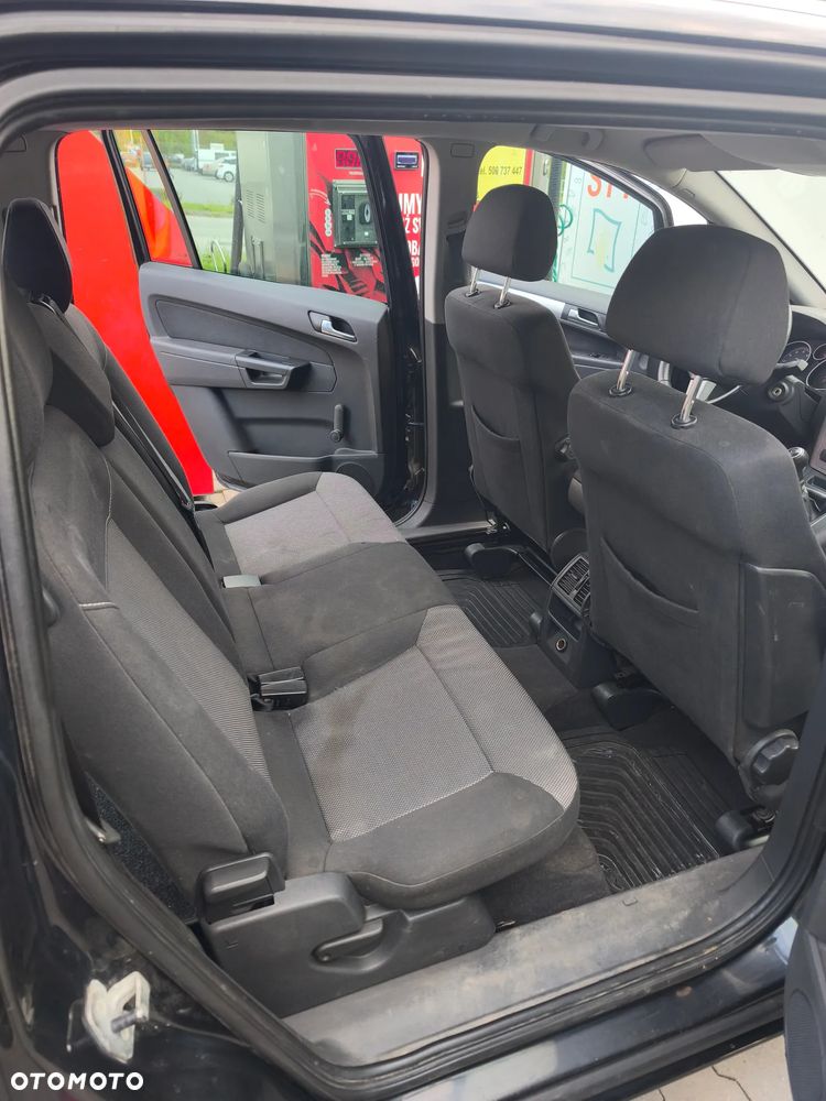 Opel Zafira 1.6 - 12