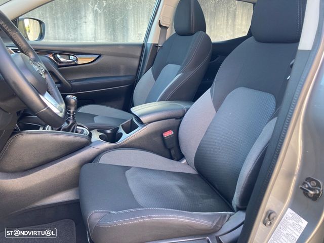 Nissan Qashqai 1.5 dCi N-Connecta - 34