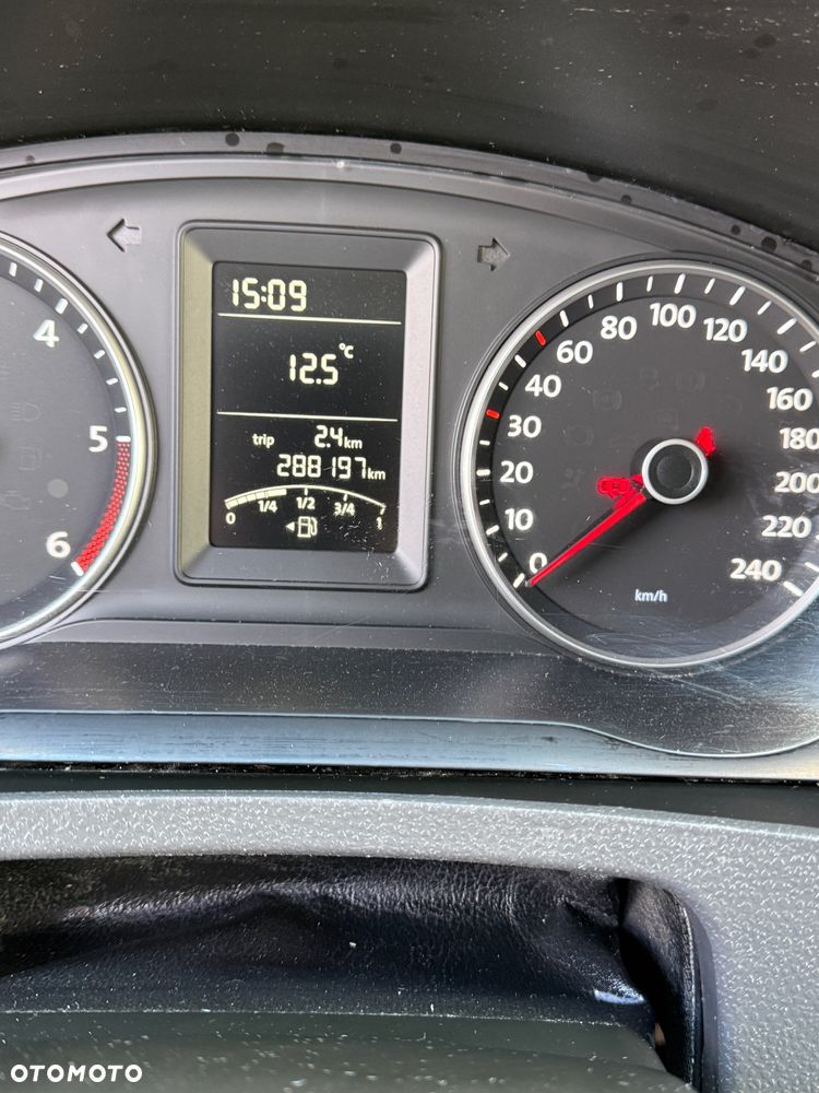 Volkswagen Transporter L1H1 Mixt - 11