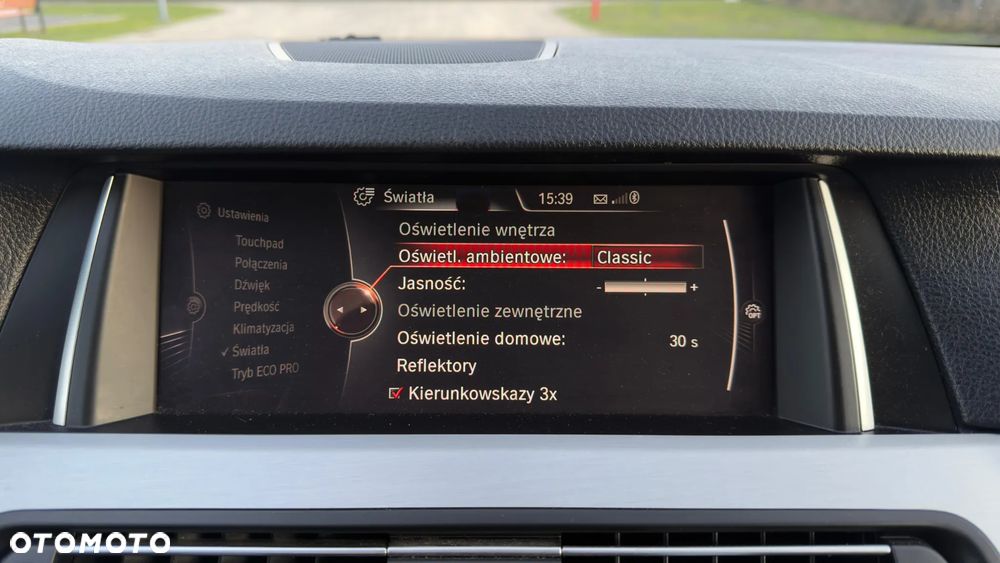 BMW Seria 5 520d xDrive Luxury Line - 38