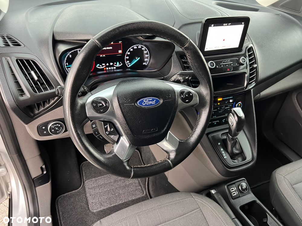 Ford Tourneo Connect Grand - 12