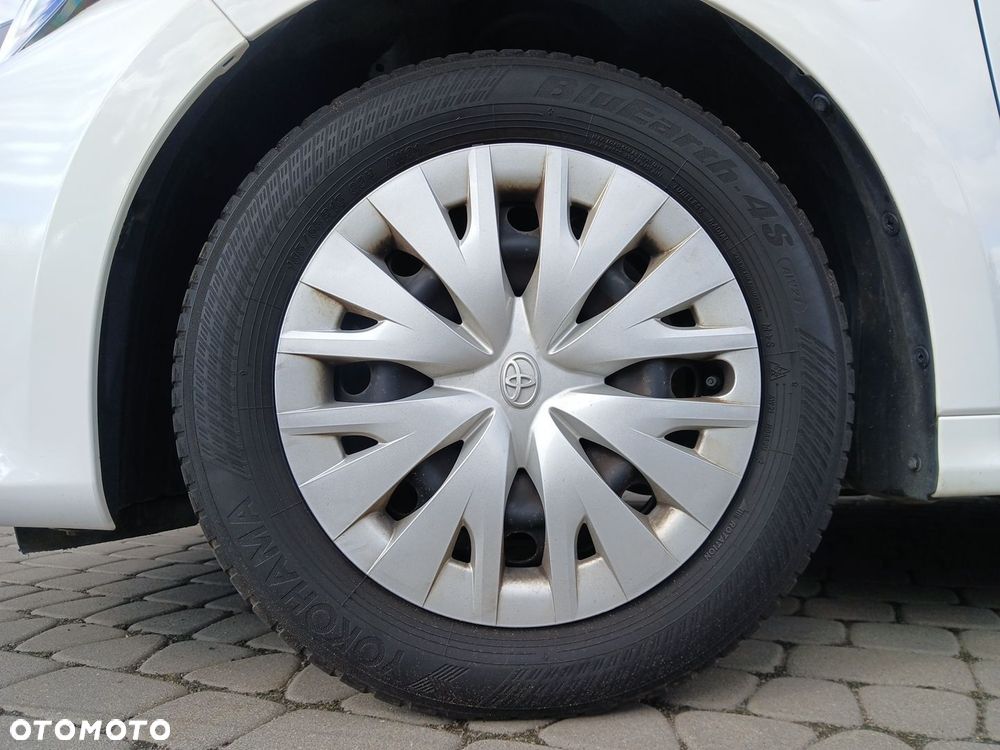 Toyota Yaris - 40