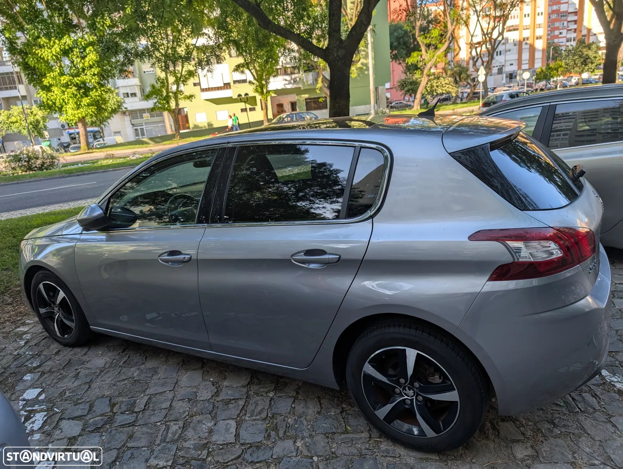 Peugeot 308 1.6 BlueHDi Active - 1