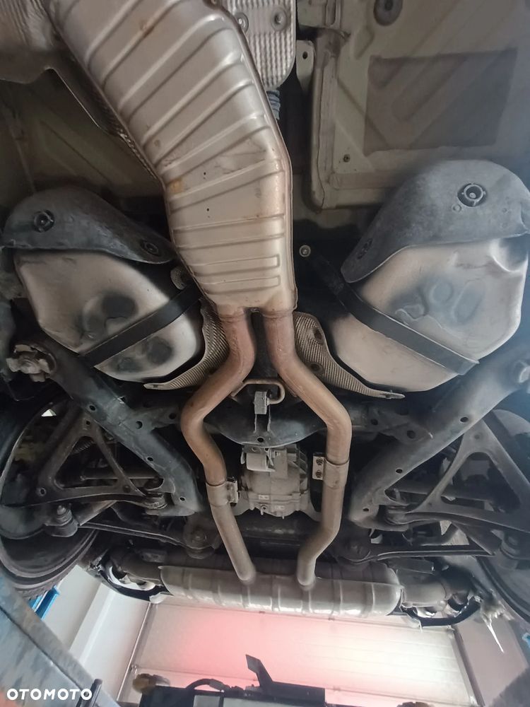 Porsche Cayenne - 31