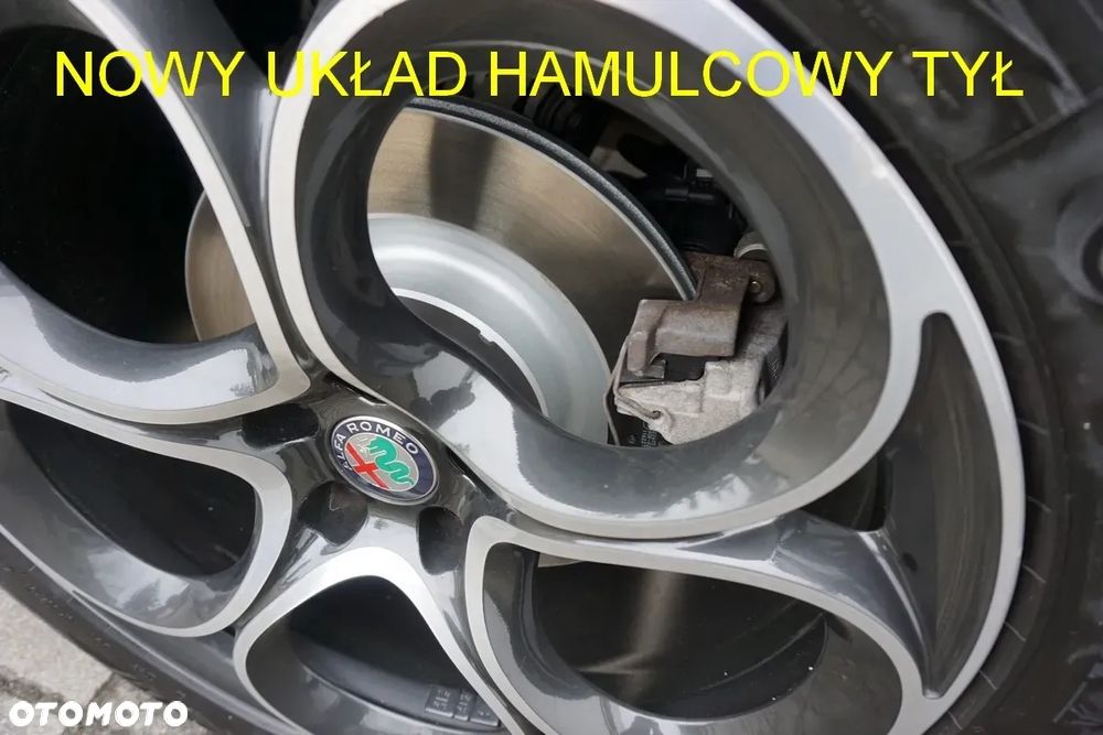 Alfa Romeo Stelvio 2.0 Turbo 16V AT8-Q4 First Edition - 36