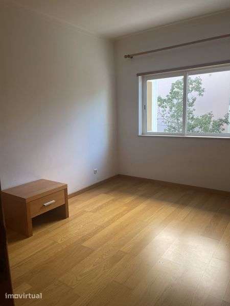 Apartamento T3 com dois lugares de Garagem - Grande imagem: 5/10