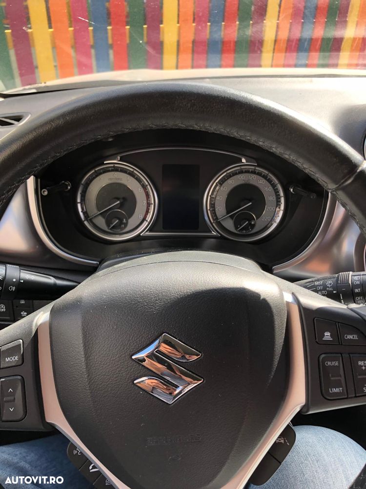 Suzuki Vitara 1.4 Boosterjet MHEV Passion - 5
