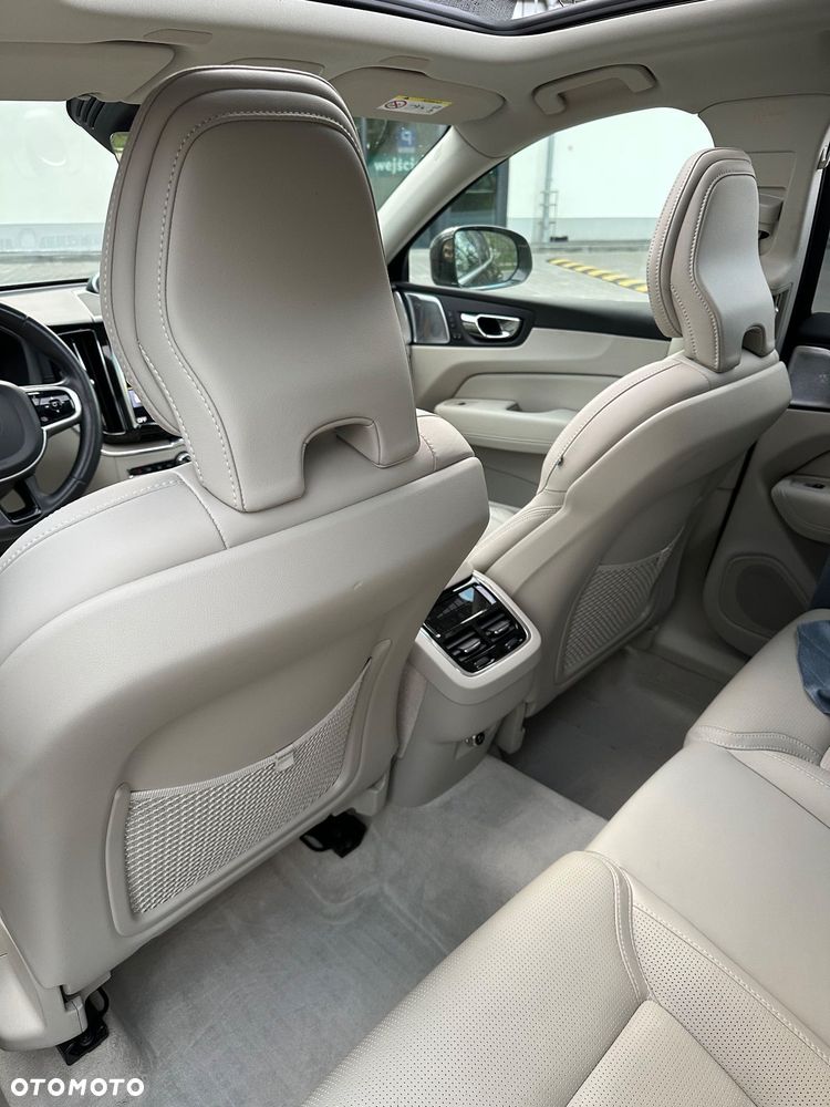 Volvo XC 60 D5 AWD Geartronic Inscription - 12