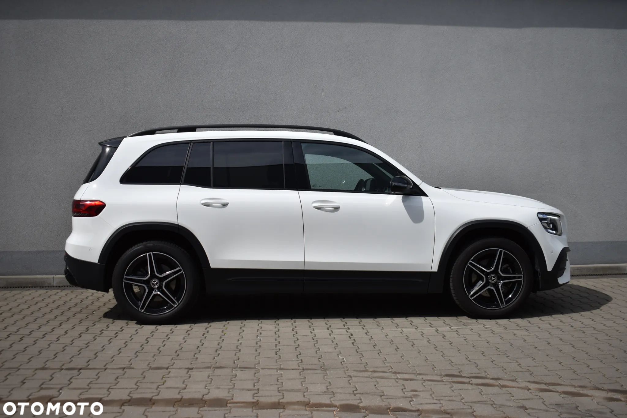 Mercedes-Benz GLB 200 4-Matic AMG Line 8G-DCT - 6