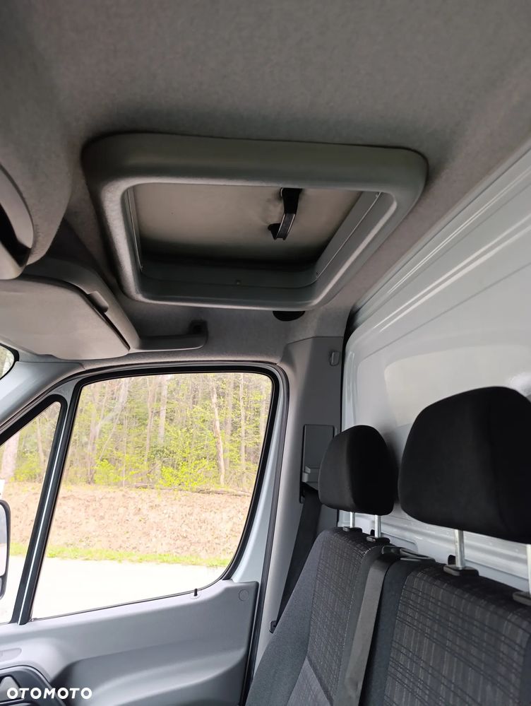 Mercedes-Benz sprinter - 33