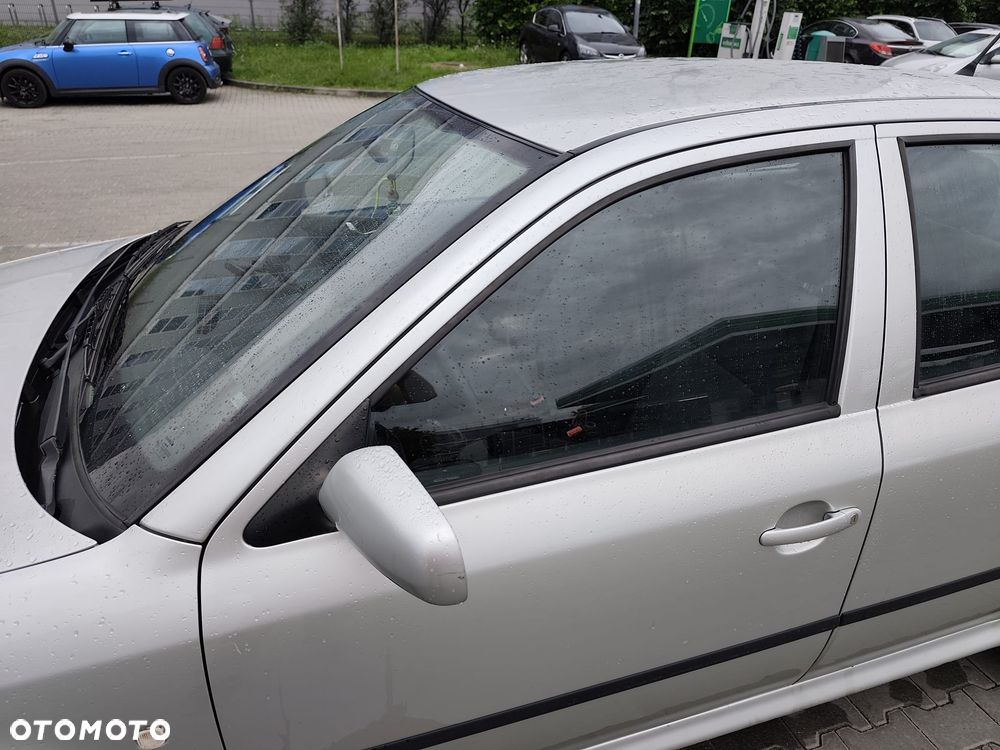 Skoda Octavia 1.6 Tour - 6