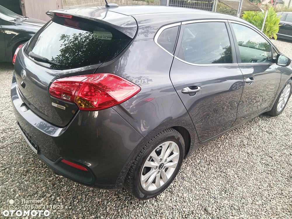 Kia Ceed 1.6 CRDi 128 Spirit - 8