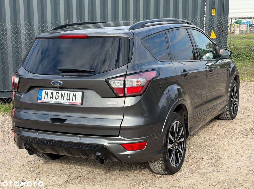 Ford Kuga 1.5 EcoBoost 2x4 ST-Line - 36