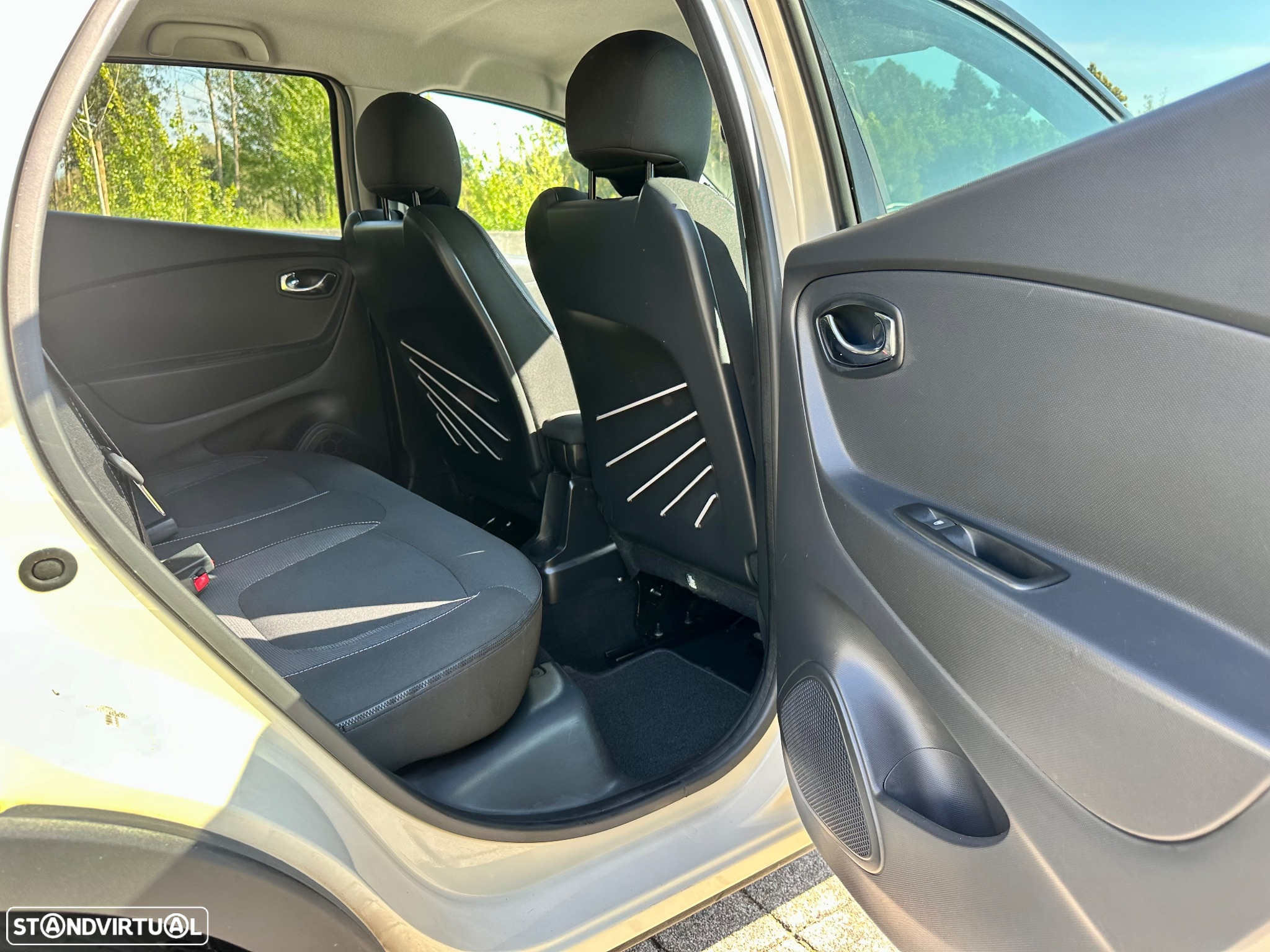 Renault Captur 0.9 TCE Exclusive - 28