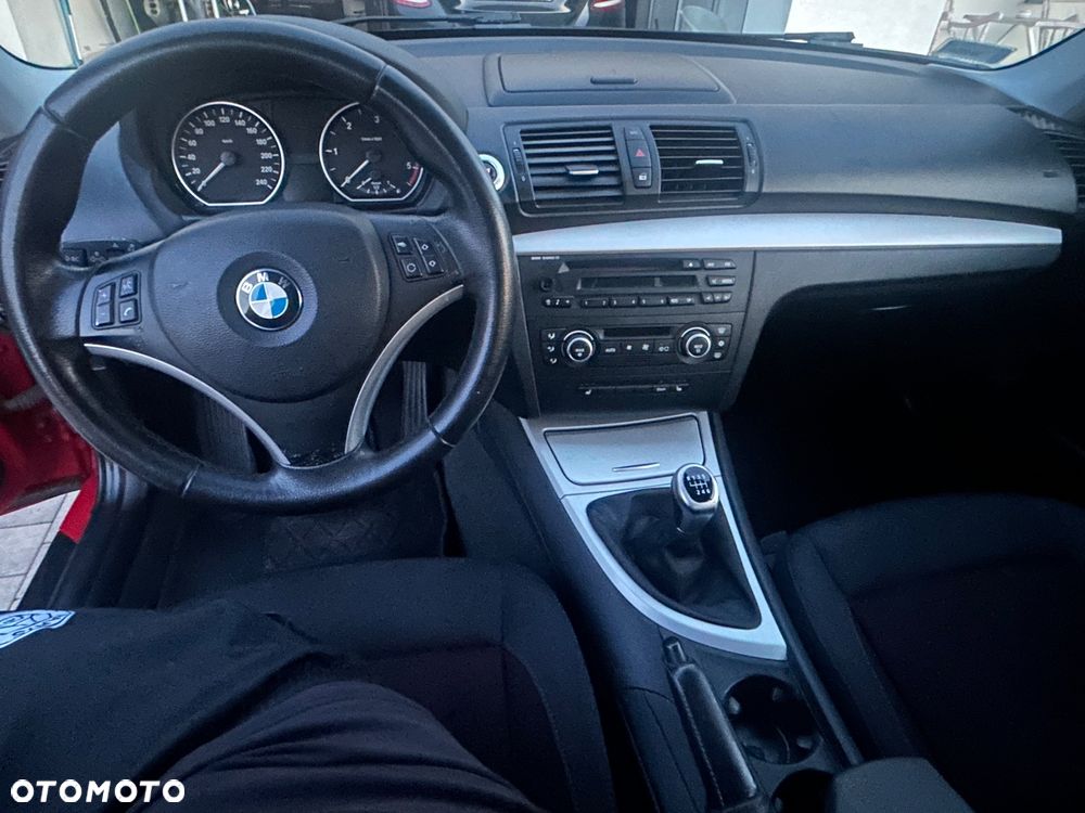 BMW Seria 1 118d - 10