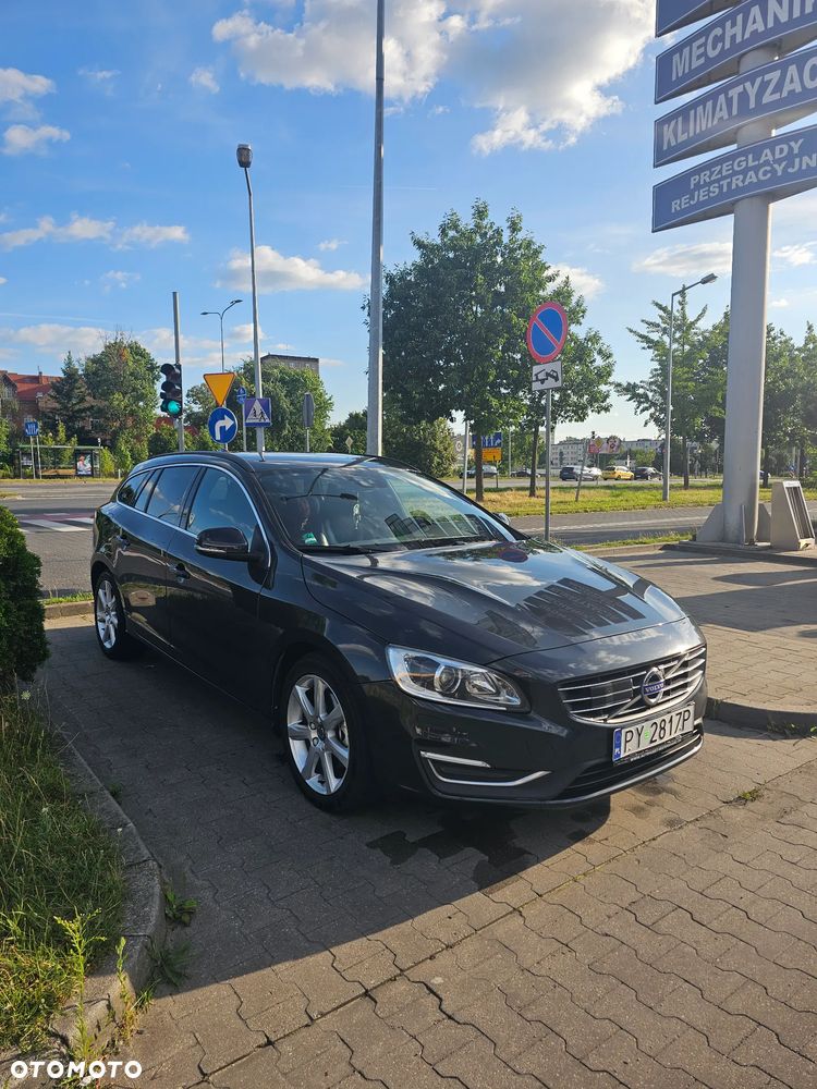 Volvo V60 Cross Country D4 Drive-E Momentum - 11